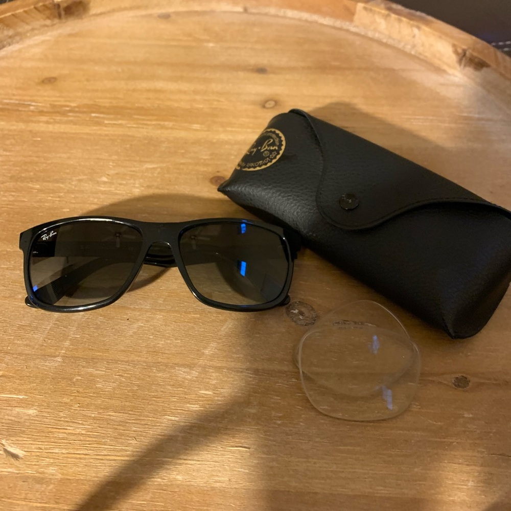 Ray Ban glasses w/ extra lenses